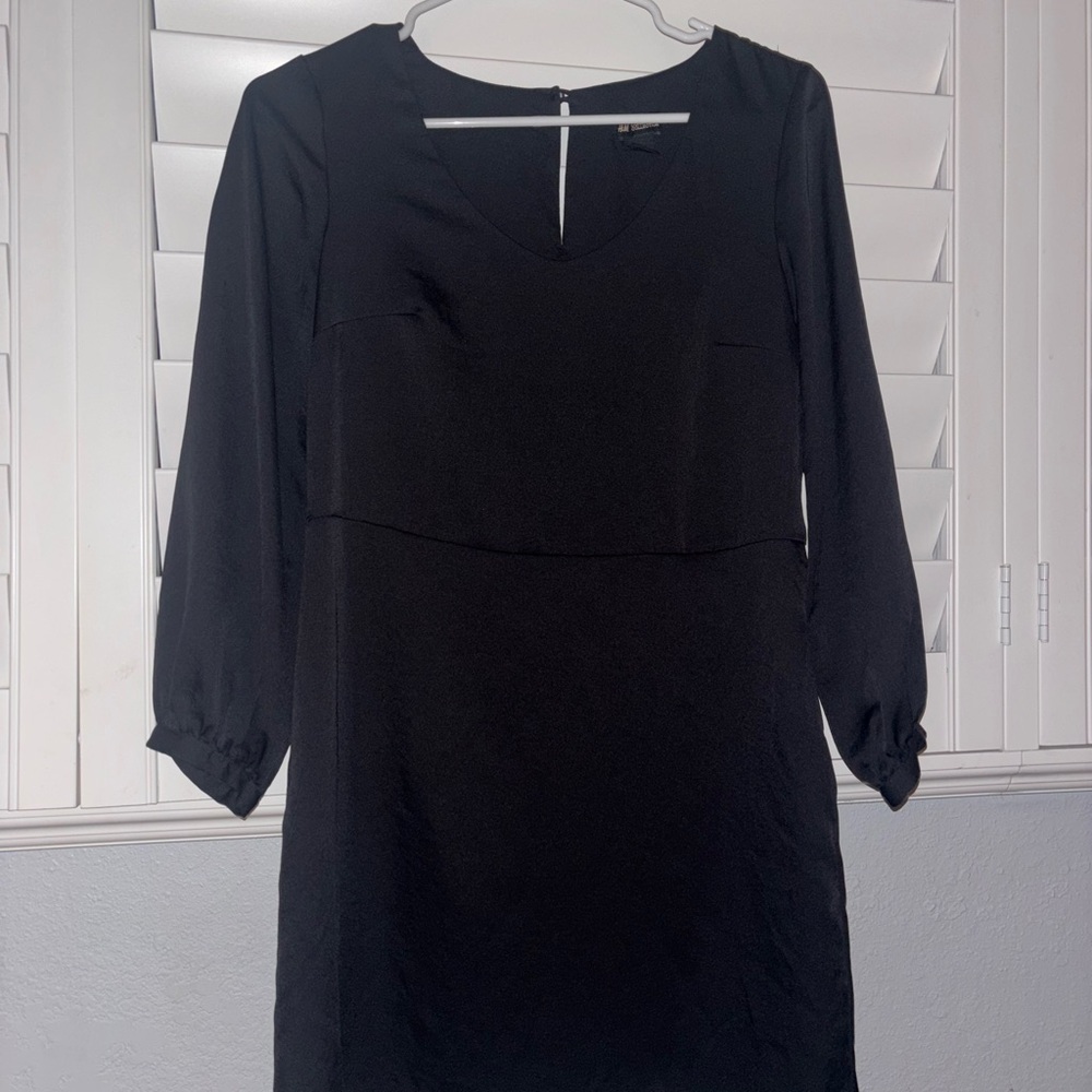 H&M Classic Black Long Sleeve Dress